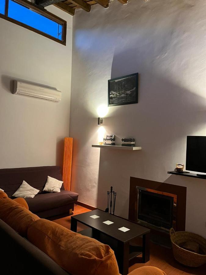 Apartamentos Rurales En Plena Sierra La Calera Exteriör bild