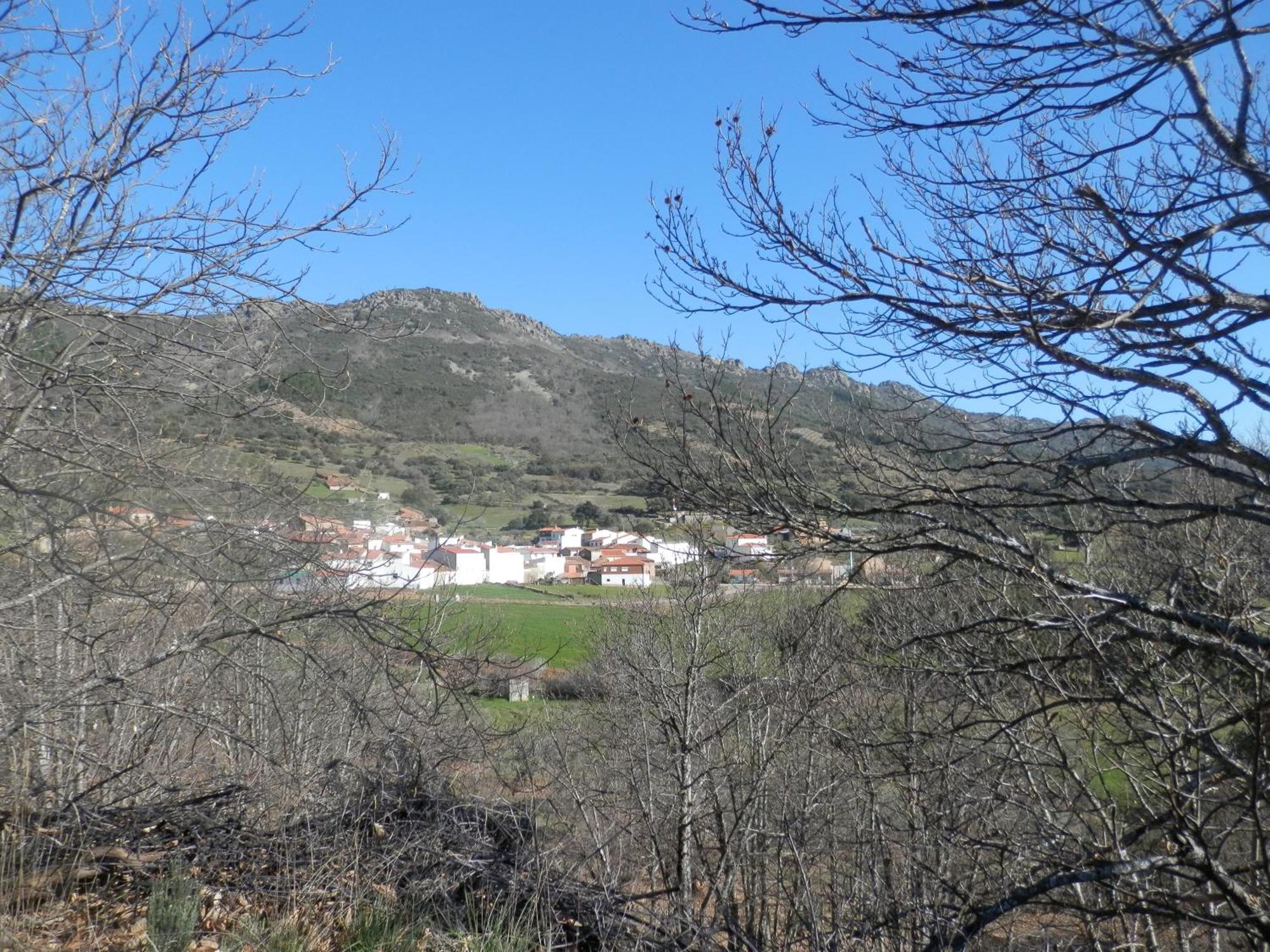 Apartamentos Rurales En Plena Sierra La Calera Exteriör bild