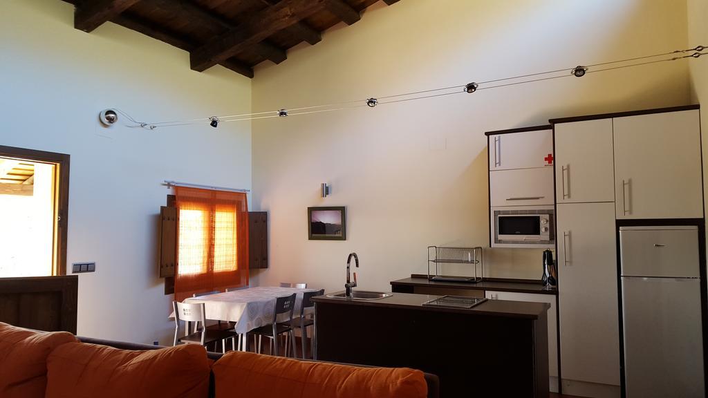 Apartamentos Rurales En Plena Sierra La Calera Exteriör bild